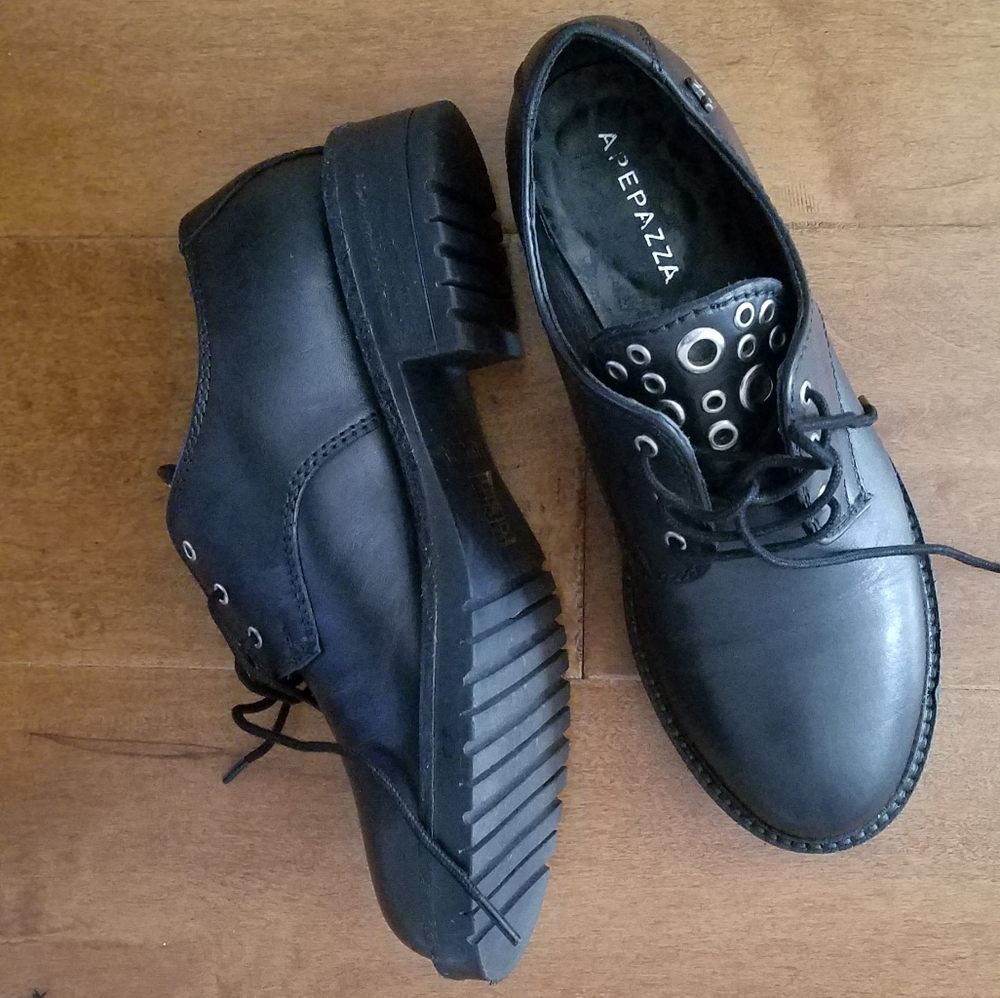 Apepazza Lace Loafers style black size 38 (7.5)